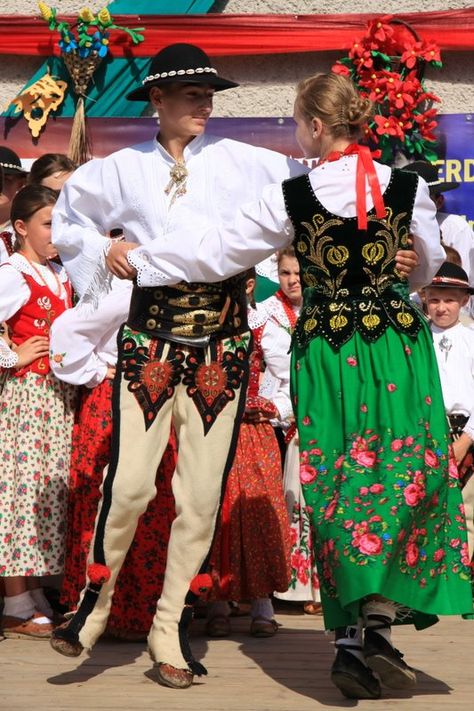 Folk costumes from Podhale region, Poland. Polish Traditional Costume, Poland Culture, German Costume, Polish Clothing, Polish Traditions, Costumes Around The World, Polish Folk Art, National Clothes, Polish Folk