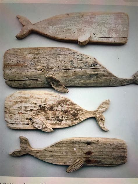 Whale Wood Art, Driftwood Ideas, Driftwood Fish, Driftwood Diy, Wooden Whale, Painted Driftwood, Driftwood Art Diy, Nautical Crafts, Driftwood Projects