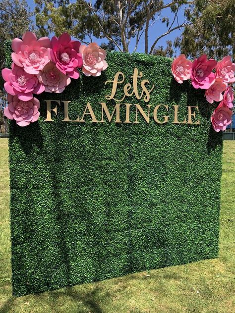 Let’s Flamingle  | CatchMyParty.com Flamingo Birthday Party Ideas, Birthday Party Photo Backdrop, Tropisk Fest, Flamingle Party, Flamingo Pool Parties, Pink Flamingo Party, Flamingo Themed Party, Lollipop Party, Tropical Birthday Party