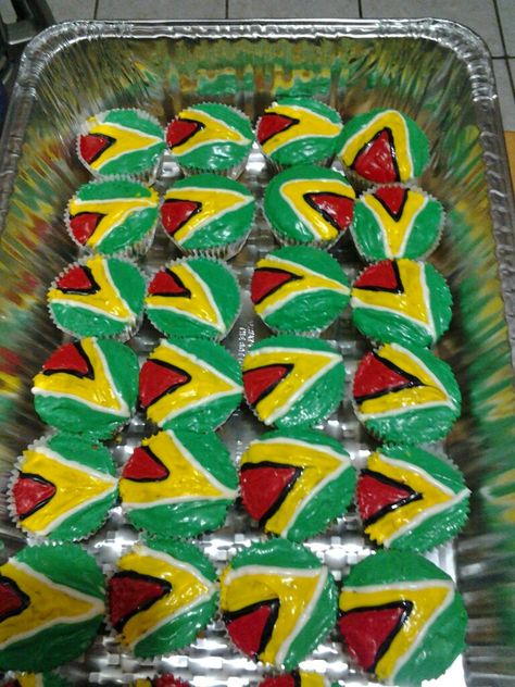 Guyana Flag Cupcakes Labor Day Cake, Guyanese Culture, Flag Cupcakes, Guyana Food, Guyana Flag, 50th Birthday Party Decorations, Flag Cake, Sweet Shop, Cupcakes Cake