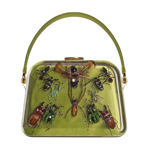 The exterior of this Hirst/ Prada bag is embroidered with representations of the interior species. Limited to an edition of 20 Damien Hirst, Mia 3, Miuccia Prada, Pretty Bags, 영감을 주는 캐릭터, Prada Handbags, Cute Bags, Beautiful Bags, In The Middle