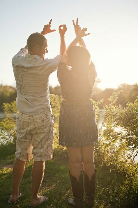 spell out love with hands. A photo like this would make a cute christmas card hmmm...ideas... Love With Hands Photo, Love Hand Picture, Family Photos Fun Creative, Love Hand Pose, Cute Couple Quotes, Couple Picture Poses, Engagement Pics, Gorgeous Couple, Cute Couple Poses