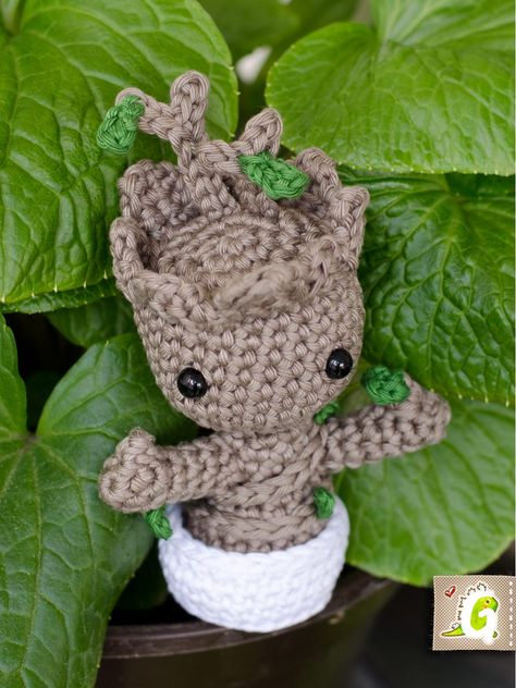 Another baby Groot Amigurumi – GROAAAR by anjizilla Twinkie Chan, Kawaii Crochet, Baby Groot, Amigurumi Toys, Crochet For Kids, Diy Crochet, Crochet Designs, Crochet Tutorial, Haircuts For Men