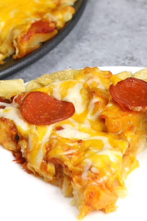 Easy Pizza Fries Recipe Leftover French Fries, French Fry Pizza, Pizza Fries Recipe, French Fry Casserole, Low Sodium Pizza, Italian Fries, Special Pizza, Big Family Meals, Making French Fries