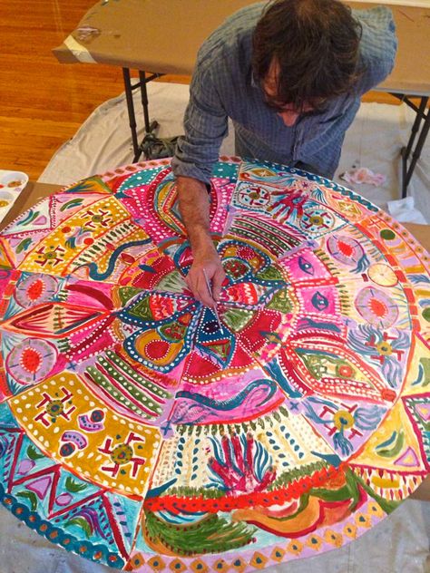 Art Therapy Mandala, Mandala Workshop Ideas, Mandala Workshop, Meditation Workshop, Sacred Mandala, Yoga Kunst, Mandala Art Therapy Colouring In, Root Chakra Mandala, Wallpaper Macbook