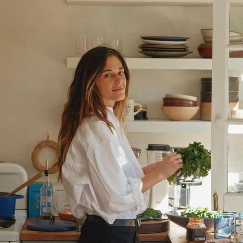 Jesse Kamm on Instagram: "Loved this week in the kitchen. Ally Walsh in The California Wide + Alberta Shirt, for @greatjones. #jessekamm // @allylwalsh @canyoncoffee" Ally Walsh, Dream Photos, Jesse Kamm, December 29, Easy Breezy, Natural World, The Kitchen, Farmer, What To Wear