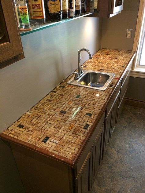 Epoxy Resin Countertop, Bar Countertops, Wine Cork Diy Crafts, Cork Crafts Diy, Wine Cork Diy, Resin Countertops, Bar Tops, Epoxy Table Top, Cork Diy