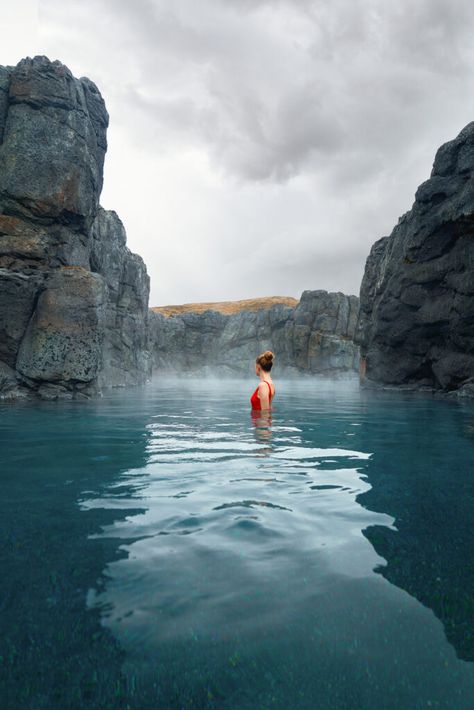 15 Best Geothermal Hot Springs In Iceland - Iceland Trippers Earth Goth, Iceland Photo Ideas, Love Art Aesthetic, Iceland Aesthetic, Nordic Travel, Lagoon Iceland, Iceland Vacation, Iceland Photos, Hot Pools