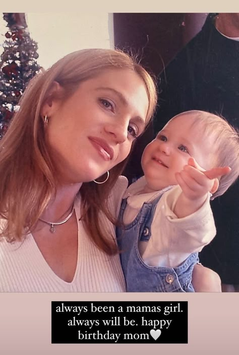 Kennedy Walsh with her mom via her instagram story Caption For Mom, Mother Birthday Quotes, Mothers Day Captions, Happy Birthday Captions, Birthday Wishes For Mother, Wishes For Mother, Happy Birthday Mummy, Short Birthday Wishes, Happy Birthday Mama