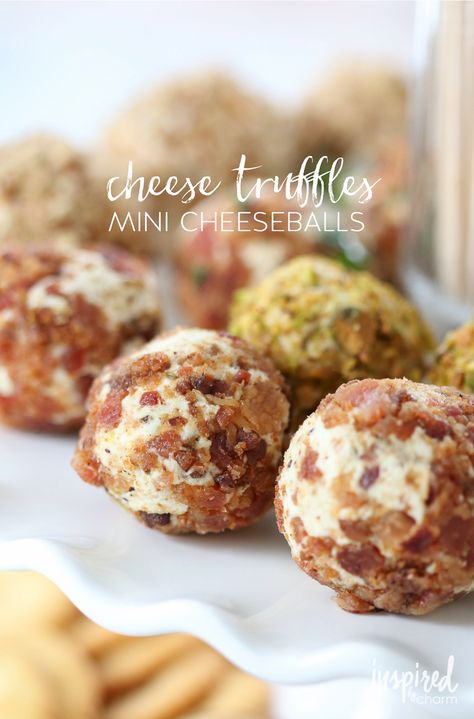 Cheese Truffles // Holiday Bacon-Inspired Appetizers | inspiredbycharm.com Cheese Truffle Balls, Mini Cheeseballs, Cheese Truffles, Truffle Balls, Tartiflette Recipe, Appetizers Cheese, Inspired By Charm, Bacon Appetizers, Oscars Party