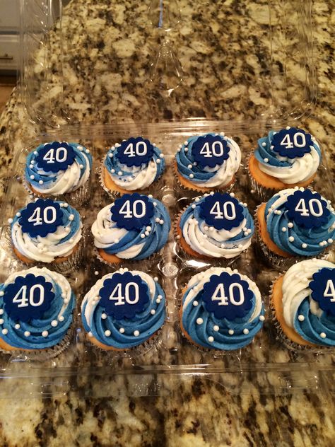 40th birthday cupcakes 40th Man Birthday Cake, Cupcakes For 40th Birthday Men, 40th Bday Cupcakes For Men, Birthday Cake For 40 Year Old Man, 40th Cupcakes Men, Birthday Cupcakes Ideas For Boyfriend, Cupcakes For Husband Birthday, 40th Cupcakes, 40th Birthday Cupcakes For Men