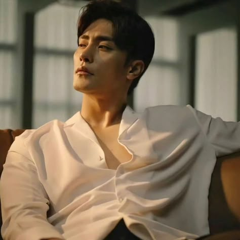 Actor Pose Reference, K Drama Actors Guys, Sung Hoon Actor, Handsome Korean Men, Sunghoon Actor, Korean Actors Men, My Secret Romance, Sung Hoon My Secret Romance, Korean Man