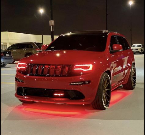 Car junkies Jeep Grand Cherokee Trackhawk, Srt8 Jeep, Van Motorcycle, Srt Jeep, Suv Luxury, Jeep Srt8, Jeep Grand Cherokee Srt, Dropped Trucks, Luxury Car Brands