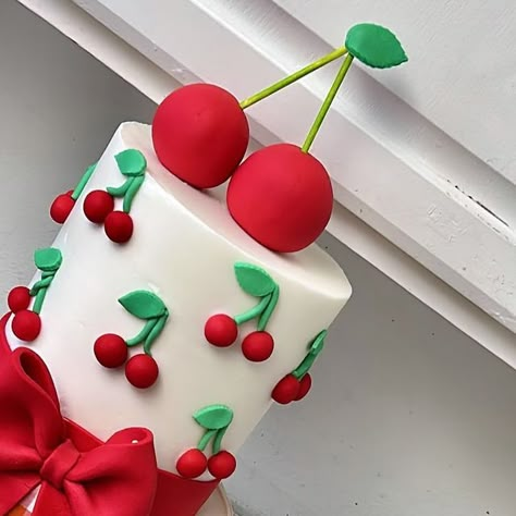 Cakes By Isaa on Instagram: "My Favorite Where The Cherry Cakepops 😍😍 Or Maybe the Oreos 🥹🍒❤️ • • • • • • #cherrycake #cherrybirthday #cherrytheme" Cherry Birthday Party Theme, Cherry Cake Design, Cherry Birthday Cake, Cherry Cakes, Cherry Birthday, Cherry Party, Cake Cherry, Cherry Cookies, Bow Cakes