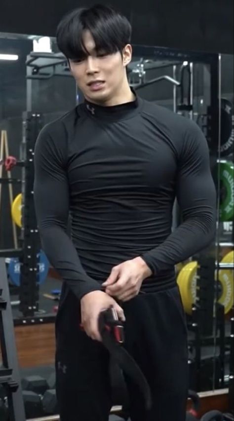 Black Compression Shirt Men Aesthetic, Manslut Shirt, Korean Gym Outfit, Korean Date Outfit, Bf Clothes, Black Shirt Outfit Men, Dawon Sf9, Compression Shirt Men, Gym Aesthetics