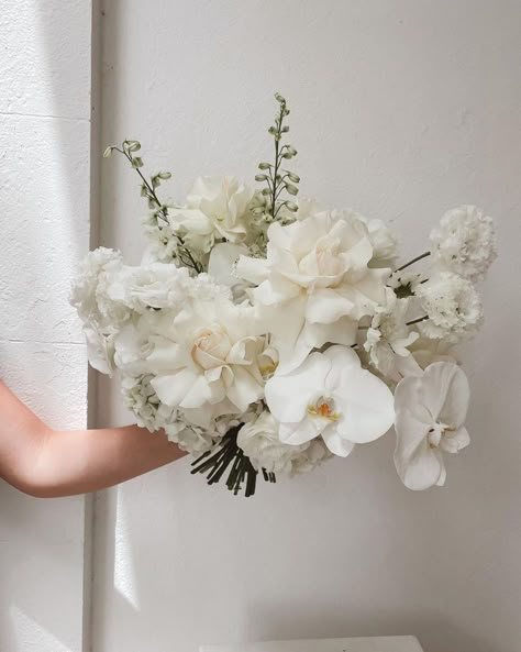 Love Is In Full Bloom, White Wedding Theme, Spring Inspo, Bridal Bouquet Flowers, One Flower, All White Wedding, White Wedding Bouquets, White Wedding Flowers, Wedding Mood