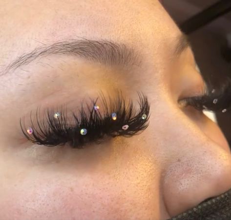 Lashes With Rhinestones, Lashes With Diamonds, Rhinestone Lashes, Lash Extensions With Rhinestones, Sparkly Lash Extensions, Glitter Eyelash Extensions, Eyelash Extensions With Glitter, Lashes With Diamonds On Them, Gem Lashes