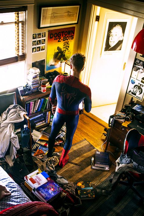 Spiderman Bedroom, Spiderman Room, The Amazing Spiderman 2, Halo 2, The Amazing Spider Man, Messy Room, Dragon Trainer, Spider Man 2, Amazing Spider Man