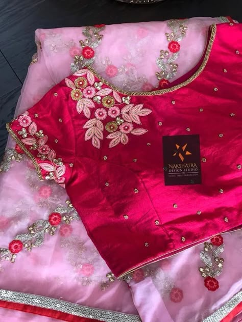 Pink Color Saree, Boat Neck Blouse Design, New Saree Blouse Designs, Latest Model Blouse Designs, Cutwork Blouse Designs, Sari Blouse Designs, New Blouse Designs, Blush Pink Color, Blouse Designs Indian