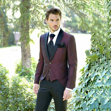 Burgundy Suits, Prom Man, Wedding Suits Men Grey, Beach Wedding Suits, Tuxedo Wedding Suit, Prom Men, Suits For Wedding, Grey Suit Wedding, Italy Men