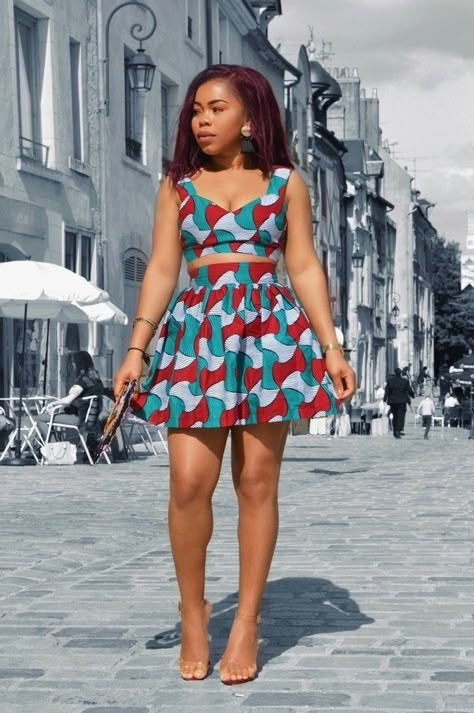 Short Chitenge Skirts, Short Skirt And Top, Ankara Short Dresses, African Skirt Outfit, South African Traditional Dresses, Traditional Skirts, Fancy Short Dresses, Ankara Short