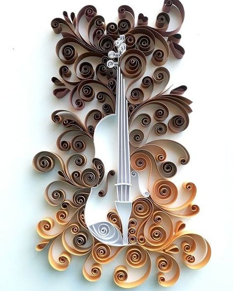 American Music Star on Instagram: “Violin quill art by Quillona #musicislife #americanmusicstar #musicals #musicartist #musicvideos #musicaly #violin #violinstagram…” Quilling Violin, Quilling Music, Practice Room, Arte Quilling, Paper Quilling For Beginners, Paper Quilling Flowers, Paper Quilling Cards, Quilling Work, Brown Curls