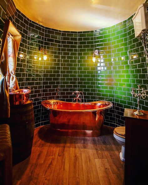 Ministry Of Magic Bathroom, Apartment Lists, Slytherin Bathroom, Diy Hagrids Hut, Hagrid Hut Interior, Harry Potter Prefects Bathroom, Harry Potter Airbnb, Hogwarts Bathroom, Magic Bathroom