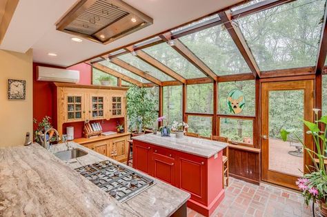 Sunroom Kitchen, 1950s House, Greenhouse Plans, Kitchen Extension, Contemporary House Design, Window Styles, Retro Home Decor, Retro Home, A Kitchen