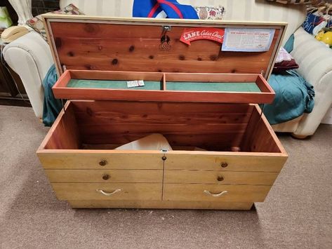 Vintage Mid Century Modern Lane Cedar Chest Lane Cedar Chest, Cedar Chest, Furniture Vintage, Vintage Mid Century Modern, Vintage Radio, Hope Chest, Silver Coins, Radios, Laminate