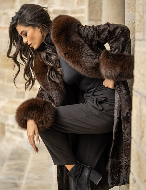 This astrakhan furry coat, in a dark brown color is truly one of a kind! A hard to find, unique piece ,is like nothing you've ever had as an outerwear! In a long, comfortable line ,with a fluffy fox collar and cuffs, embossed patterns, this piece will be the reason you want to stroll around on the cold winter days and nights! For dreamy, classy and sophisticated looks, this coat of incomparable quality , is a must have! Astrakhan fur coat with eye hook closures Front closure Concealed side pocke Long Shearling Coat, Astrakhan Coat, Cape Clothing, Luxury Fur Coat, Leather Fur Jacket, Bronze Autumn, Faux Fur Outfit, Fur Long Coat, Brown Fur Coat