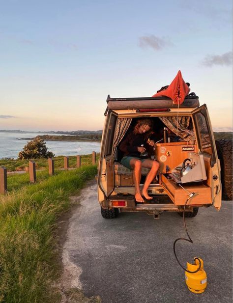 Life In A Van, Vanlife Aesthetic Interior, Van Life Uk, Living In Van, Travelling In A Van, Mini Van Aesthetic, Van Living Aesthetic, Travel Aesthetic Van, Feel Good Playlist