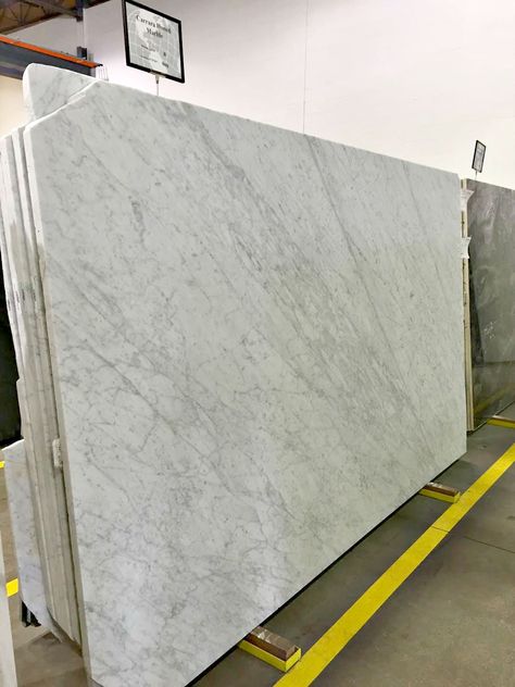 Stone counters that look like marble at Thrifty Decor Chick! Carrera Marble Kitchen, Quartz That Looks Like Marble, Kitchen Design Countertops, Replacing Kitchen Countertops, Thrifty Decor Chick, Stainless Steel Counters, Stone Counters, Carrera Marble, Thrifty Decor