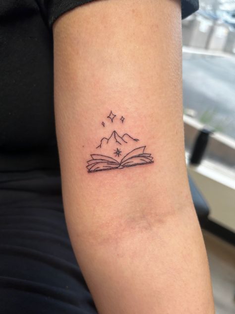 Acotar Series Tattoo Ideas, Acotar Book Tattoo, Velaris City Of Starlight Tattoo, Acotar Tattoos Minimalist, Mortal Instruments Tattoo, Sjm Tattoos, 3 Matching Tattoos, Acomaf Tattoo Ideas, Sjm Tattoo