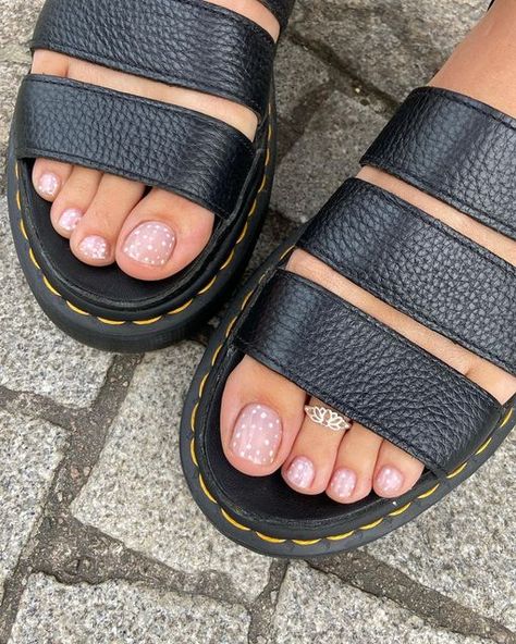 By Shelley on Instagram: "I’m hoping toe nail art is a trend this summer as I’m all over it. Created this simple design as home using @peaccibrand polish and a hair pin for the polka dots. @peaccibrand Daisy (white) Bonjour (sheer pink) #toenailart #toenails #nailart #polkadotnails #polkadottoes #folkestonenails #thegelbottleinc #peacci #peaccipolish #peaccibonjour #dcmartens #toering #holidaytoes #nailartaddict #tgb #tgbba2022 #peaccinailart #athomenailart #nailfashion #toefashion #ukfash Beach Toe Nail Designs, Toe Nail Designs For Summer, Nails Polka Dots, Toenail Polish Designs, Toe Nail Ideas, Beach Toe Nails, Easy Toe Nail Designs, Beach Toes, Nail Base Coat