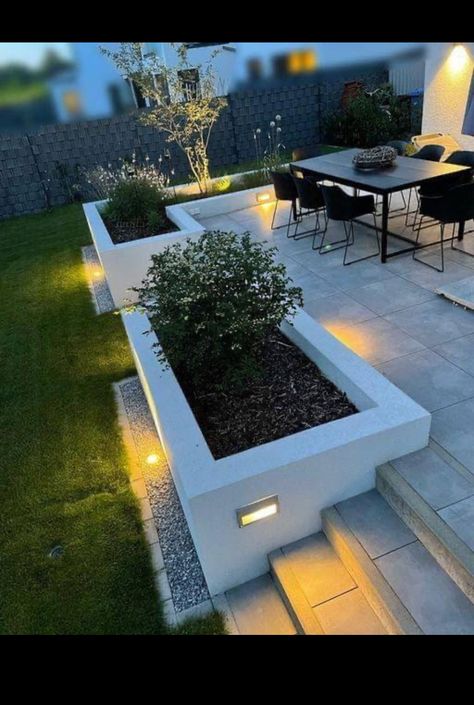 Raised Backyard Landscaping, Sloped Backyard Seating Area, Sloped Side Yard Landscaping, Backyard Landscaping Modern, Rectangle Backyard Ideas, Backyard Design Layout, Modern Backyard Landscaping, Back Garden Design, Backyard Seating