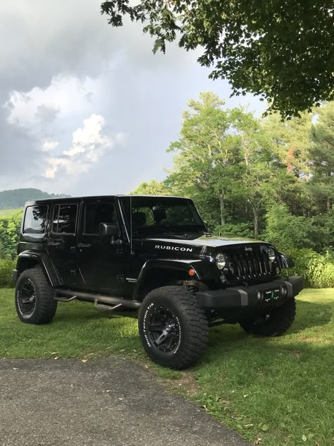 Black Jeep Rubicon Aesthetic, Jeep Wrangler Rubicon Aesthetic, Rubicon Jeep Black, Black Jeep Aesthetic, Black Jeep Rubicon, Hello Kitty Car Interior, All Black Jeep, Snap Sketch, Moore Aesthetic