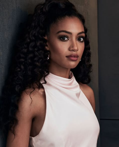 Samantha Logan Photoshoot, April Jones, Samantha Logan, Olivia Baker, Old Faces, Bonnie Bennett, Maggie Lindemann, Black Actors, Beautiful Disaster