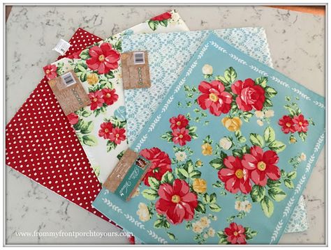 Pioneer Woman Outdoor Decor, Placemat Pillows Diy, Pioneer Woman Placemats, Pioneer Kitchen, Pioneer Woman Decor, Porch Pillows, Pawhuska Oklahoma, Pioneer Woman Dishes, Women Decor