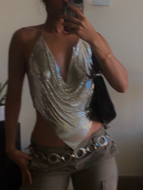 Disco Y2k Outfits, Sparkly 2000s Outfits, 2000 Night Club Outfits, Disco Grunge Aesthetic, Rhinestone Top Outfit Y2k, Glittery Shirt Outfit, Y2k Disco Outfit, Disco Frat Party Outfit, Silver Chain Top Outfit