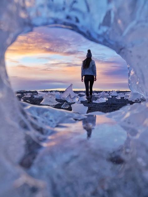 Iceland Photoshoot Ideas, Iceland Instagram Pictures, Iceland Photo Ideas, Iceland Photoshoot, Iceland Fashion, Couples Travel Photography, Iceland Resorts, Iceland Pictures, Iceland Hiking