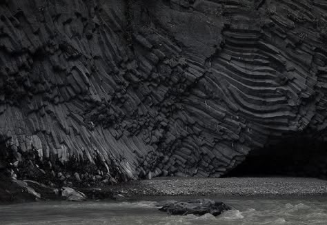 Obsidian Aesthetic, Visual Library, Photographer Advertising, Scenic Design, Patterns In Nature, Black & White, Geology, Surrealism, Antonio Mora Artwork