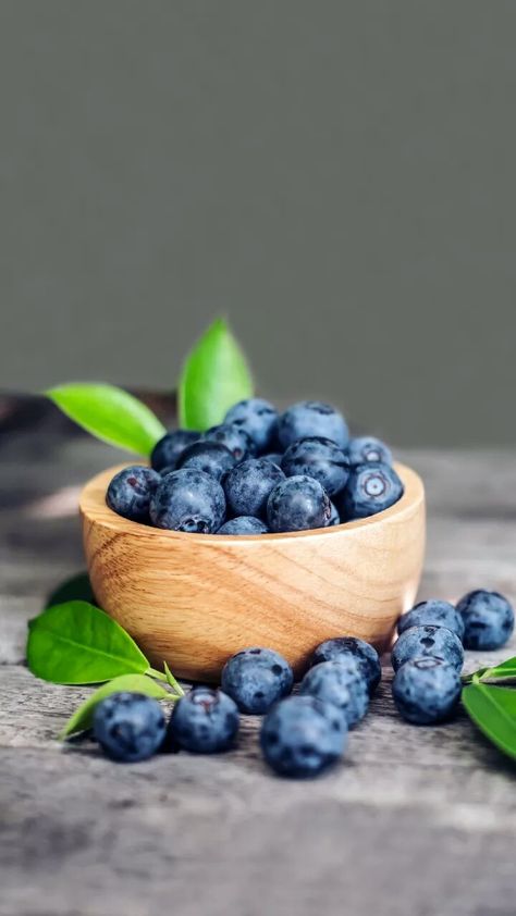 Heart Health Facts, Cheesecake Blueberry, Grow Blueberries, Ambrosia Recipe, Cake Blueberry, Breakfast Photography, Fruit Wallpaper, Fruit Photography, Blueberry Cake