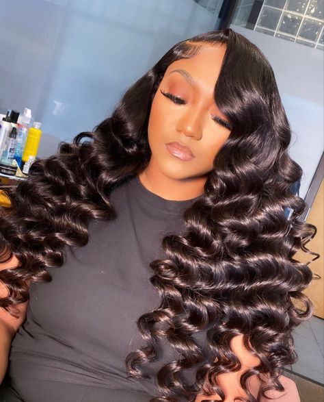 Loose Wave Sew In Side Part, See In With Curls, Side Part Wond Curls Wig, Side Part Wand Curls Weave, Wig Crimps, Prom 2k24, Lace Fronts, Birthday Hairstyles, Loose Waves Hair