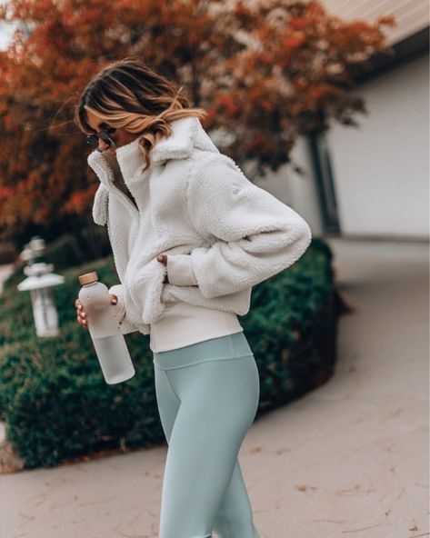 fashion
style
inpo
ootd
outfits
summer
shoes
dress
hair Beige Leggings Outfit Gym, Workout Errand Outfit, Athleisure Work Outfits, Cozy Gym Outfit, Neutral Workout Outfits, Fall Lululemon Outfits, Winter Workout Outfits For Women, Athletic Leggings Outfit, Cute Active Wear Outfits