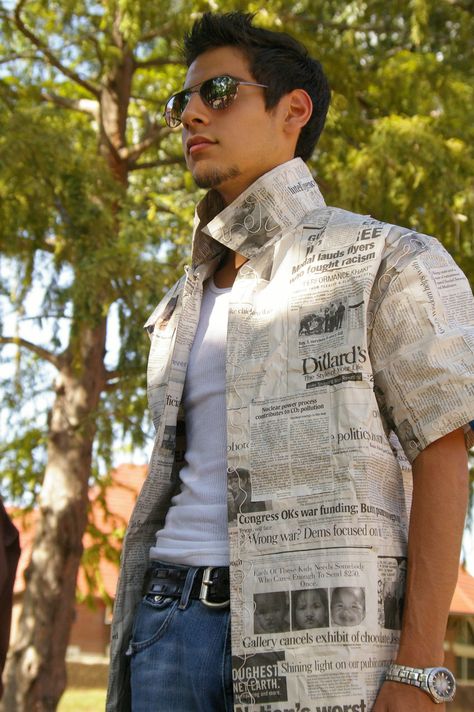 Newspaper shirt Clothes With Recycled Materials, Clothes Made Out Of Recycled Materials, Recycled Fashion For Men, Clothes From Recycled Materials, Newspaper Dress Fashion, Newspaper Clothes, Newspaper Shirt, Recycled Gown, Paper Dress Art