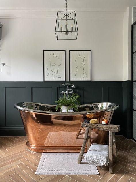 Copper Bath Ideas, Copper Bathtub Bathroom Ideas, Bathroom Copper Bath, Copper Roll Top Bath, Copper And White Bathroom, Copper Bath In Bedroom, Copper Bathtubs Rustic Bathrooms, Copper Bathtub Bathroom, Copper Bathtubs Master Bath