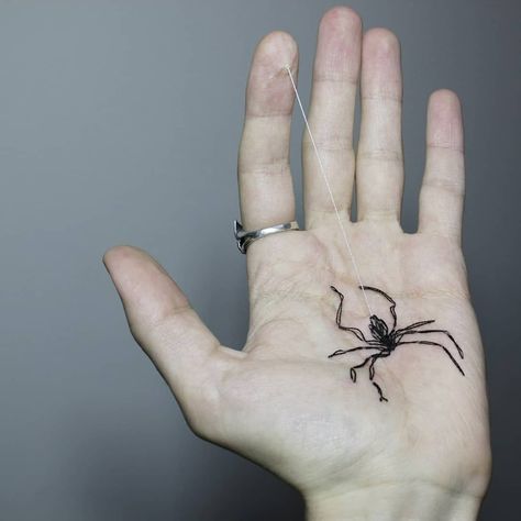 THE FIBER STUDIO on Instagram: “@adipocere hand embroidery on human skin. 96 stitches. . . #fiberart #fibreart #embroidery #embroideryart #textiles #spider #spiderart…” Hand Stiching, Embroidery On Linen, Stitches Embroidery, Spider Art, Swipe Right, Body Modifications, Skin Art, Perler Bead Patterns, Embroidery Art