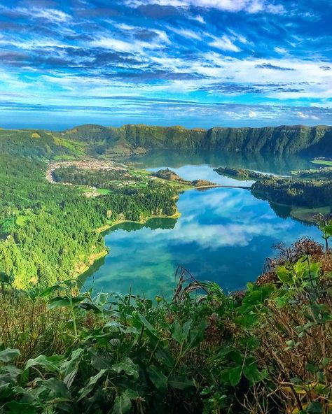 1,609 Likes, 9 Comments - Aᴢᴏʀᴇꜱ, Wʜᴀᴛ Eʟꜱᴇ! (@azoreswhatelse) on Instagram: “Photo By @earthpeek  . #Repost #AzoresWhatElse #Azores #Açores #Portugal #View #Travel #Nature” Azores Islands Photography, The Azores Portugal, Azores Portugal Aesthetic, Azores Islands Aesthetic, Azores Aesthetic, San Miguel Azores, Azores Sao Miguel, Portugal Azores, Places Aesthetic