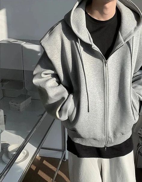 Pinterest Mens Fashion, Hoodie Fits Men, Hoodies Outfit Men, Hoodie Man, Metallica T Shirt, Winter Parka, Tomboy Outfits, Men's Korean Style, Hoodie Men