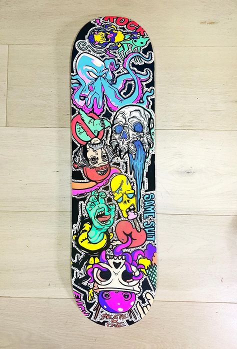 Graffiti Art Skateboard, Trippy Skateboard, Skate Painting, Desk Illustration, Skateboard Illustration, Skateboard Artwork, Skateboard Room, Skateboard Ideas, Skateboard Graffiti